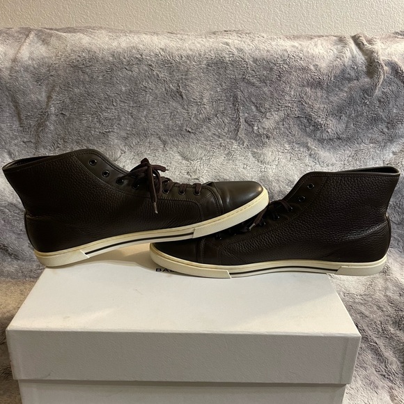 Louis Vuitton Men’s Sneakers Size 12 Us Brown Large Logo Euc - Picture 6 of 8